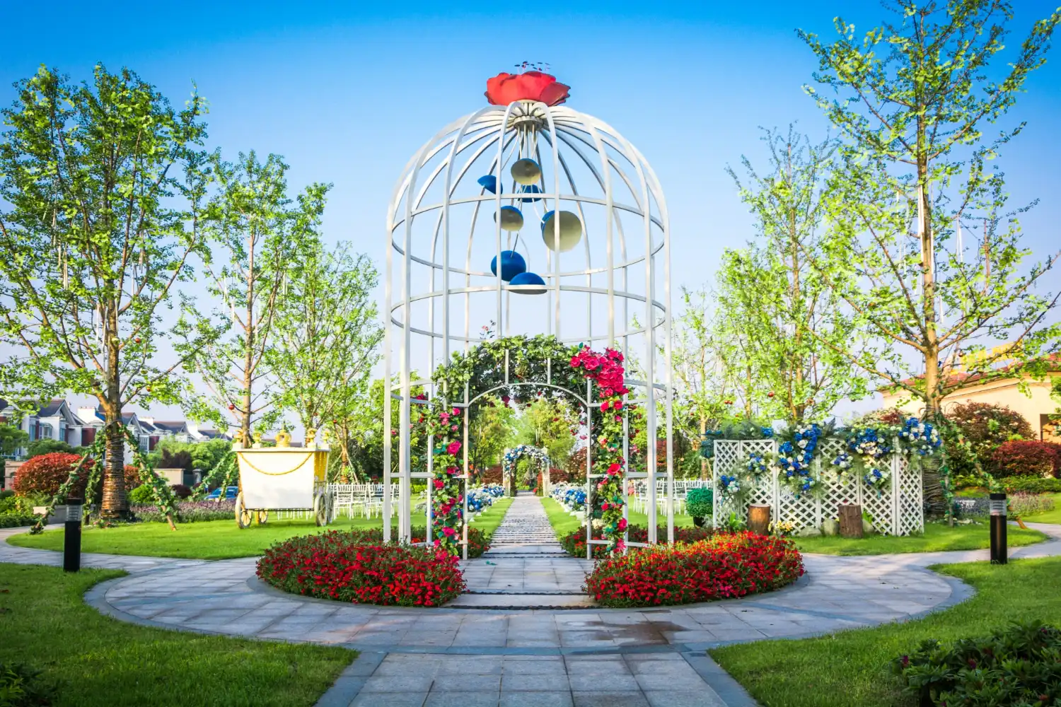 تنسيق حدائق جدة – أفضل خدمات تصميم وتنفيذ الحدائق 2025 | مملكة الورود